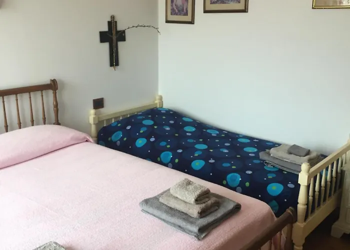 Dona * Marina di Massa